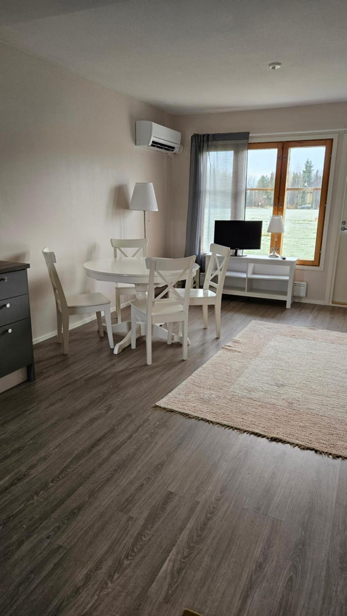 Village Lomahuoneisto Country house
