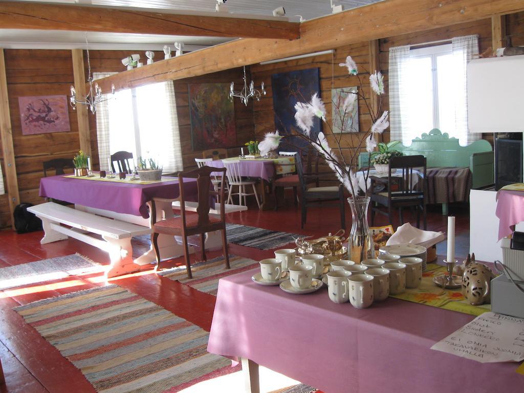 Country house Village Lomahuoneisto *